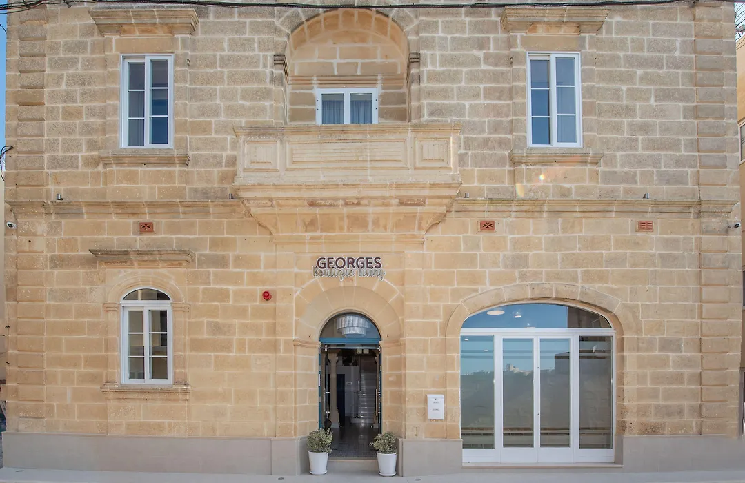 Georges Boutique Living-1
